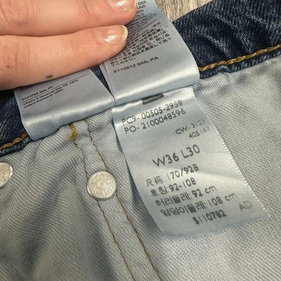 Levis 505 Dark Wash Blue Mens 36x30‎ Regular Straight Faded Denim Jeans Red Tab - Picture 5 of 12